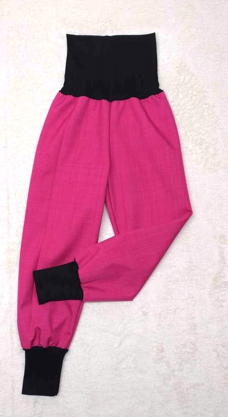 Softshellové kalhoty jarní/podzimní rostoucí ,vel.140/146, růžové s černou