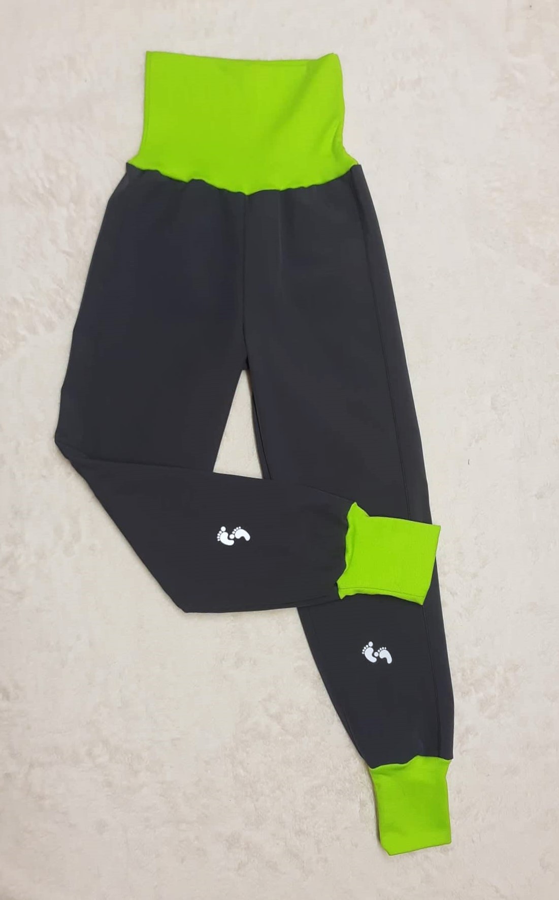 Softshellové kalhoty s fleece, rostoucí,  vel.110/116, šedé s limetkou a reflexními prvky