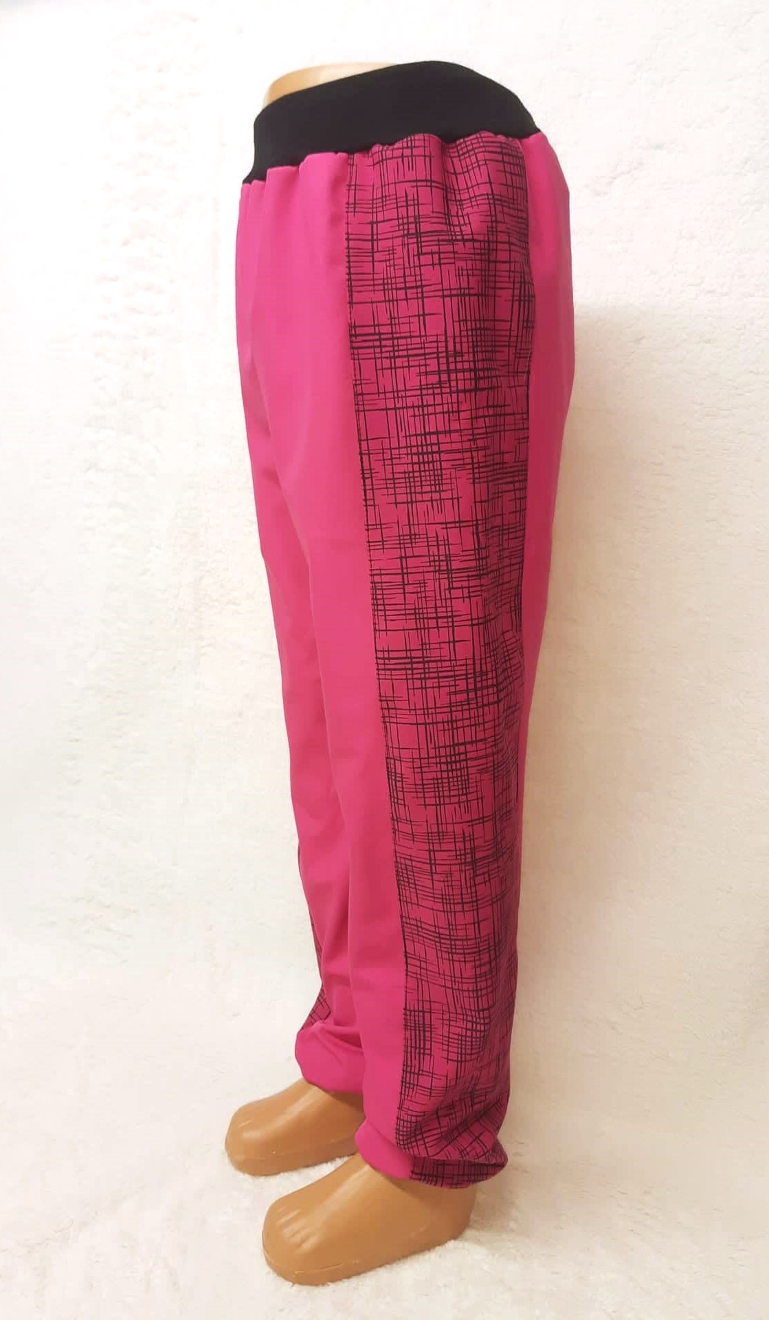 Softshellové kalhoty s fleece,  vel.128,růžové a černým vzorované