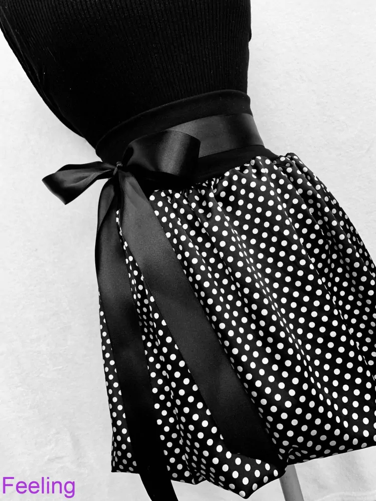 Luxusní dámská balonová sukně s mašlí