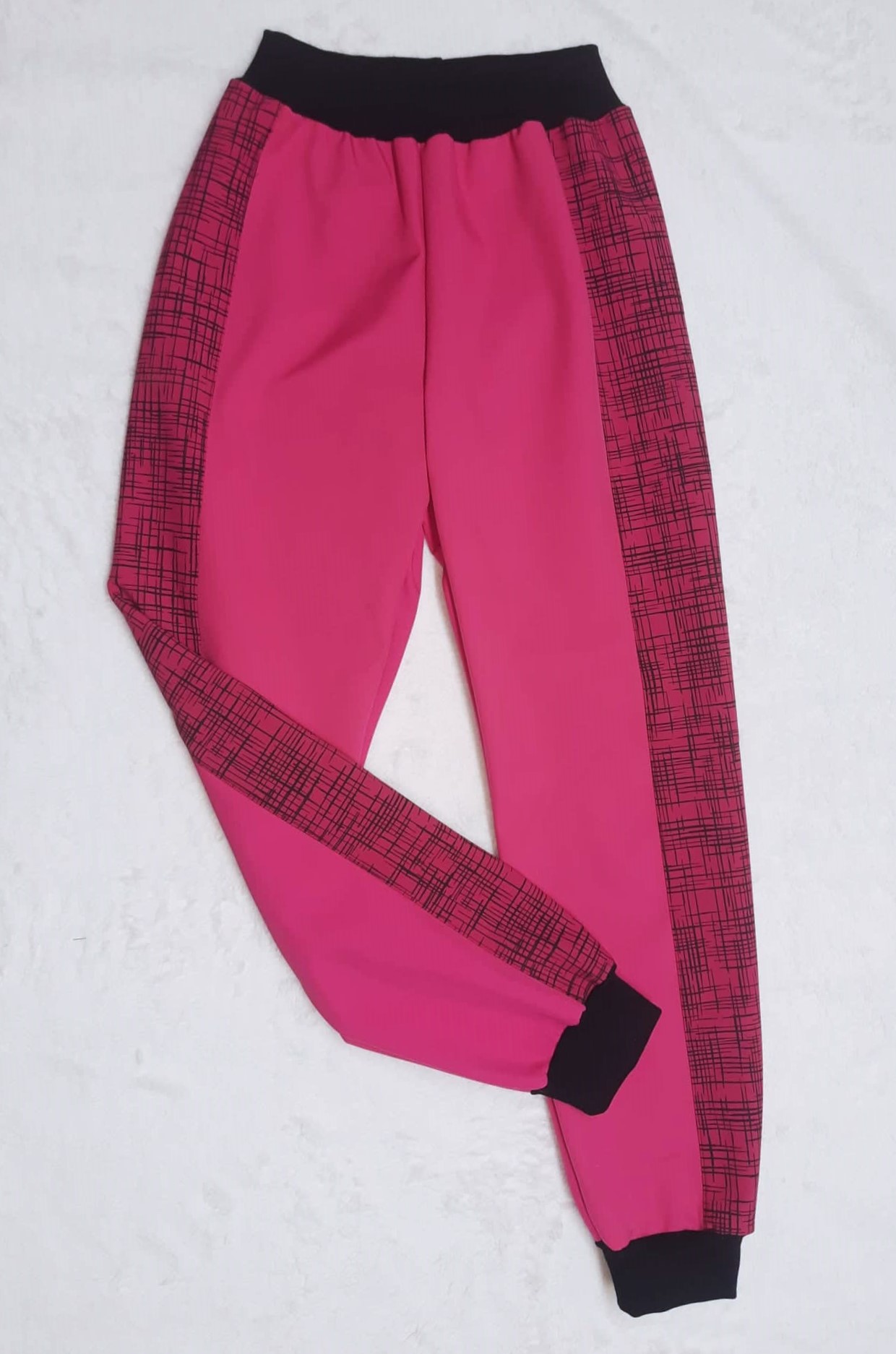 Softshellové kalhoty s fleece,  vel.128,růžové a černým vzorované