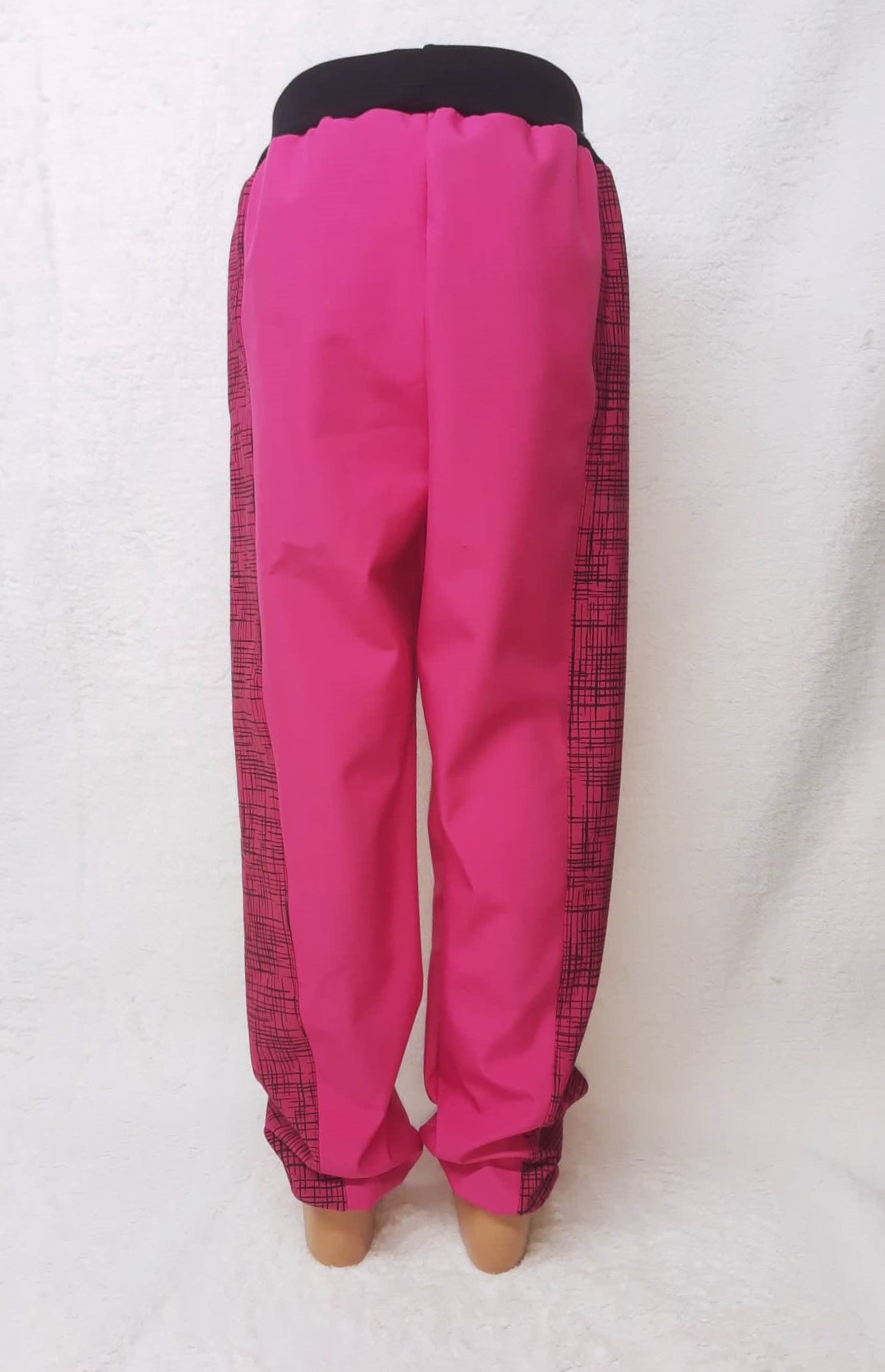 Softshellové kalhoty s fleece,  vel.128,růžové a černým vzorované