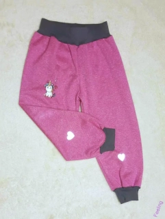 Softshellové kalhoty s fleecem, vel. 98 ,růžoví melír s šedou reflexními prvky a obrázkem
