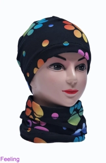 Čepice + nákrčník č. 6  s barevnými tlapkami