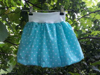 Feeling, balonová sukně dámská nebo dětská, tyrkys s bílými puntíky, v pase bílá