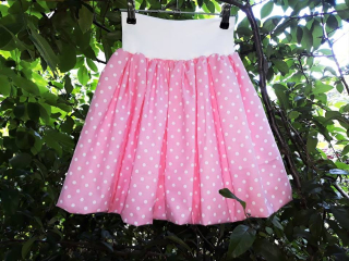 Feeling, balonová sukně dámská nebo dětská, světle růžová s bílými puntíky, v pase bílá 